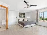 Re-Sale · Country Property Catral